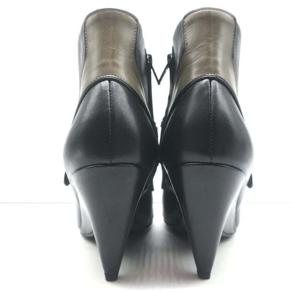 Balenciaga Wedge Booties Black & Gray Leather Size 39.5 Pointed Toe Ankle Boots - Picture 8 of 12